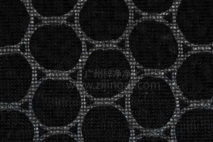 板式蜂窩活性炭過濾器具有比表面積大、吸附效率高、風阻小、壽命長等特點。